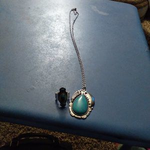 Ring and necklace set